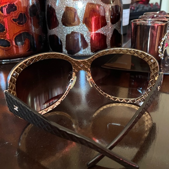 CHANEL Quilted Sunglasses 4159 - Picture 14 of 14
